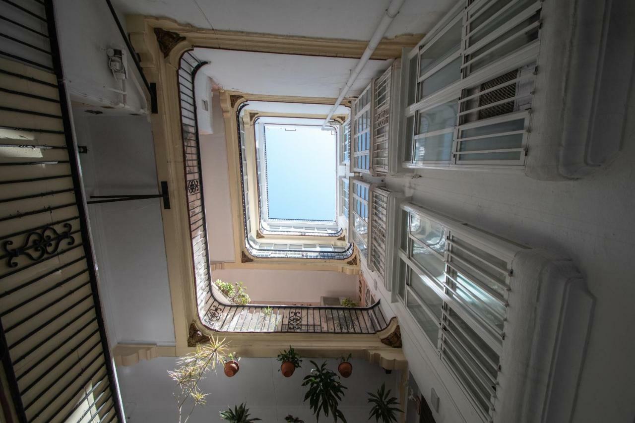 Апартаменты Apartamento Aires Mediterraneos Кадис Экстерьер фото